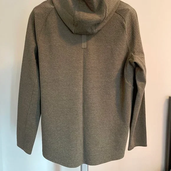 Lululemon - At Ease Hoodie - Picture 2 of 4